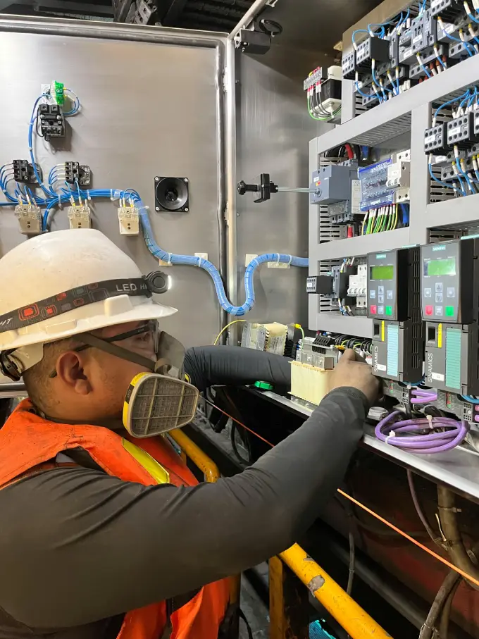 panelboard wiring by an electrician